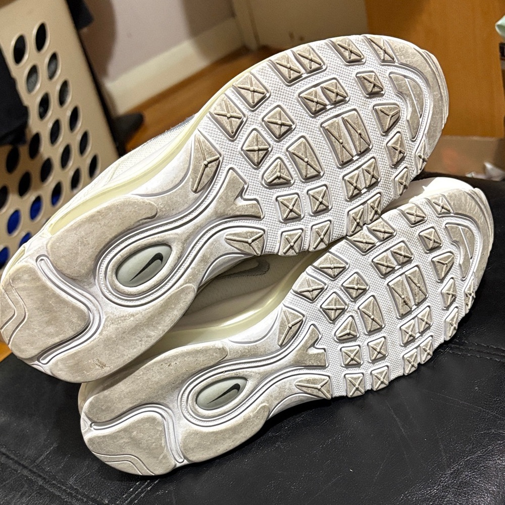 Nike Air Max ‘97 Triple White - Picture 3 of 6